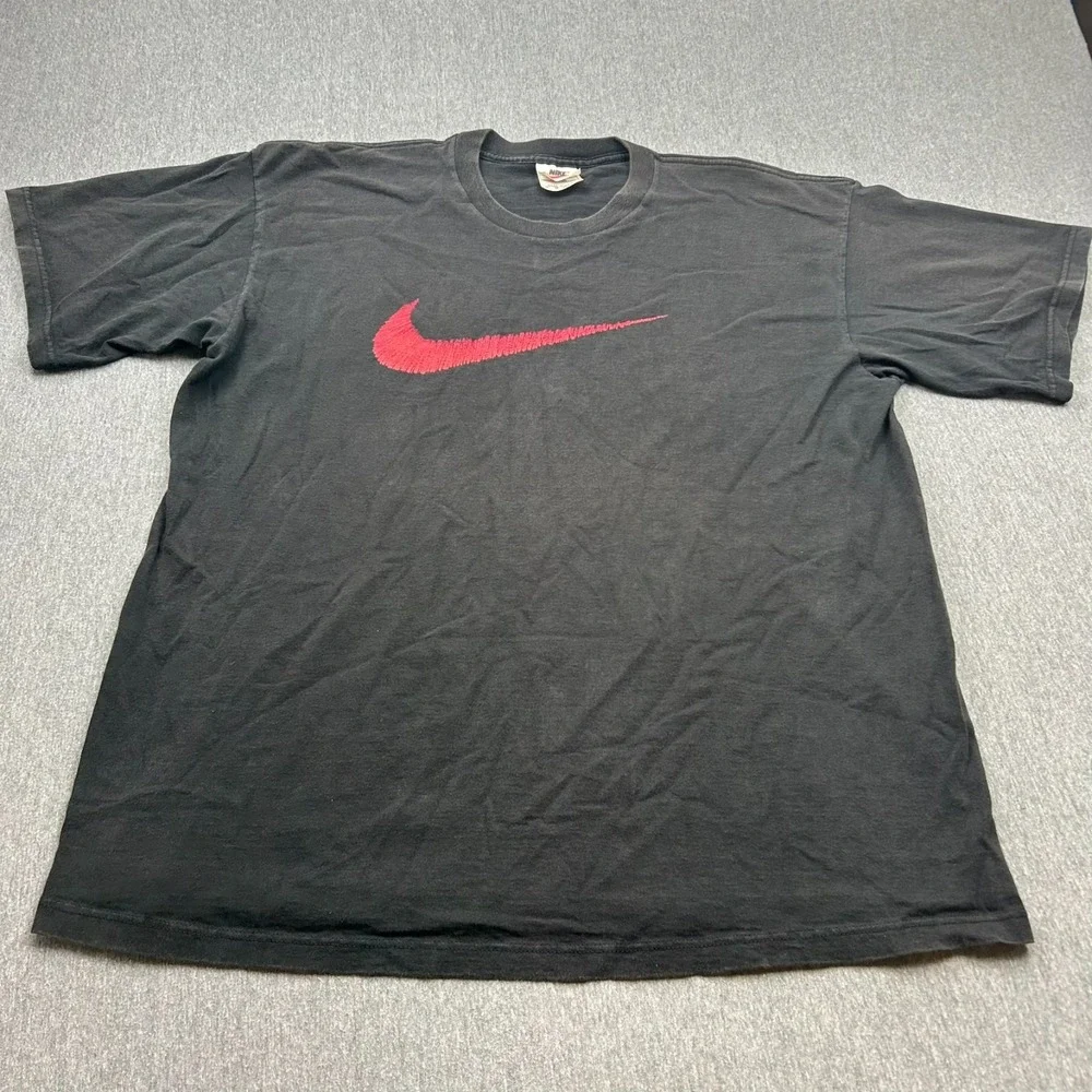 Vintage‎ Nike Center Swoosh Short Sleeve Tshirt Mens XL Black Red Big Logo USA